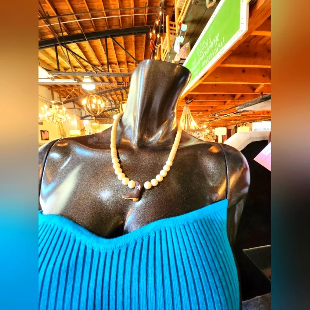 ✨️Cowboy Boot Beaded Necklace - Handcrafted.  Only One Made. Unisex - Picture 4 of 11
